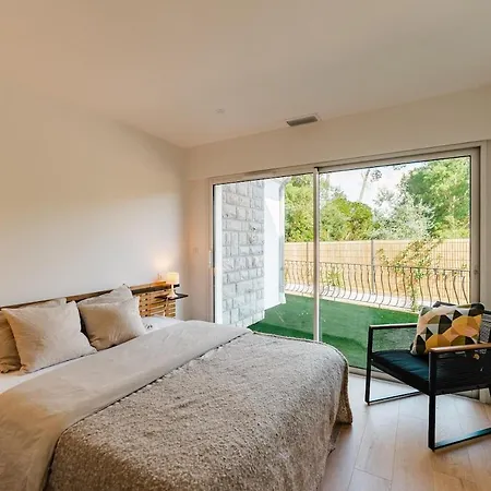 Maison 8p Avec Piscine Proche De La Villa