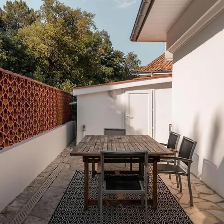 Villa Maison 8p Avec Piscine Proche De La